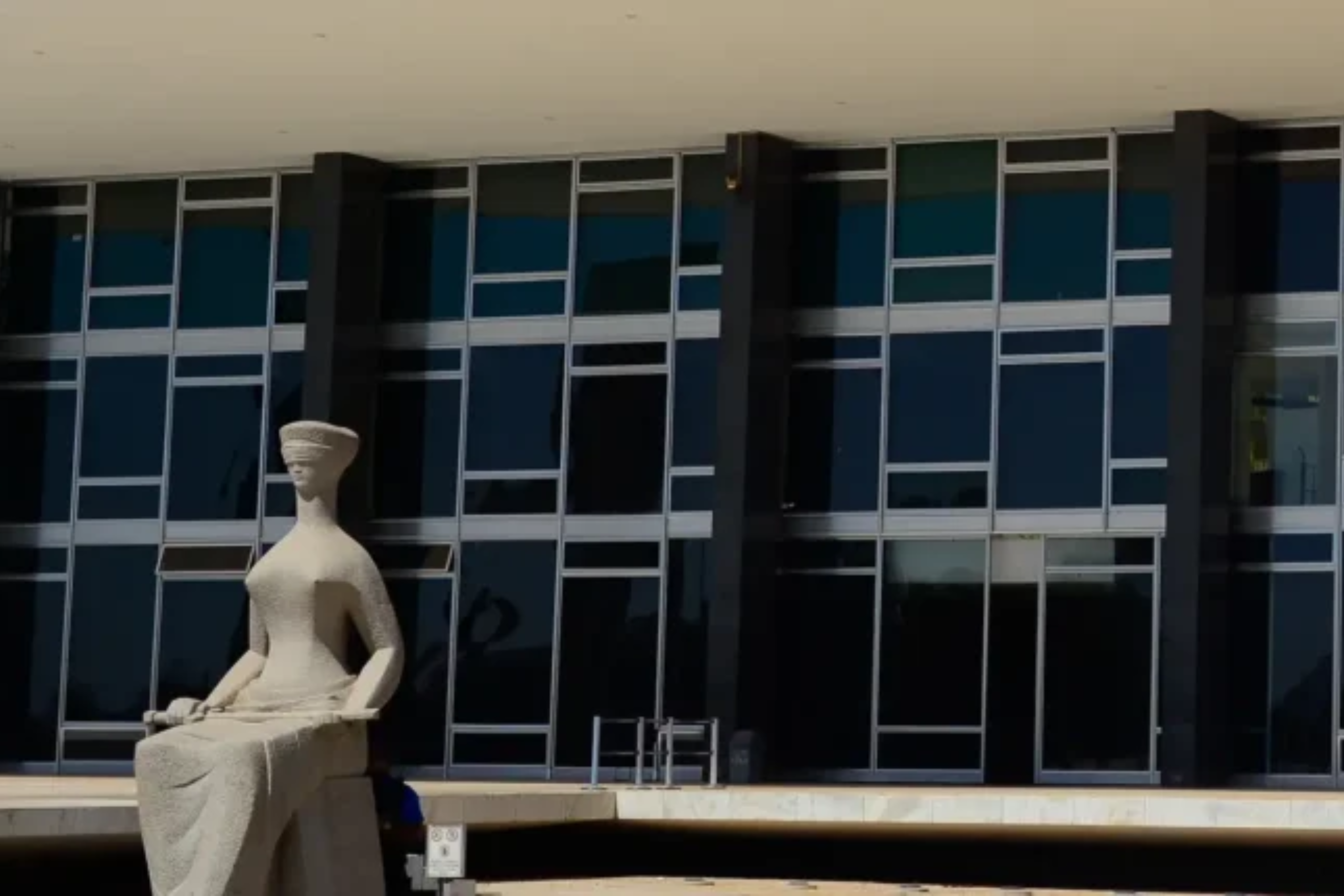 Bruno Burini analisa decisão do STF sobre THC2 e competências do TCU em artigo à VEJA